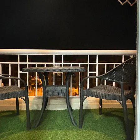 Luxury Inn: 2Br Prime Location In Madinaty B12 Exterior photo