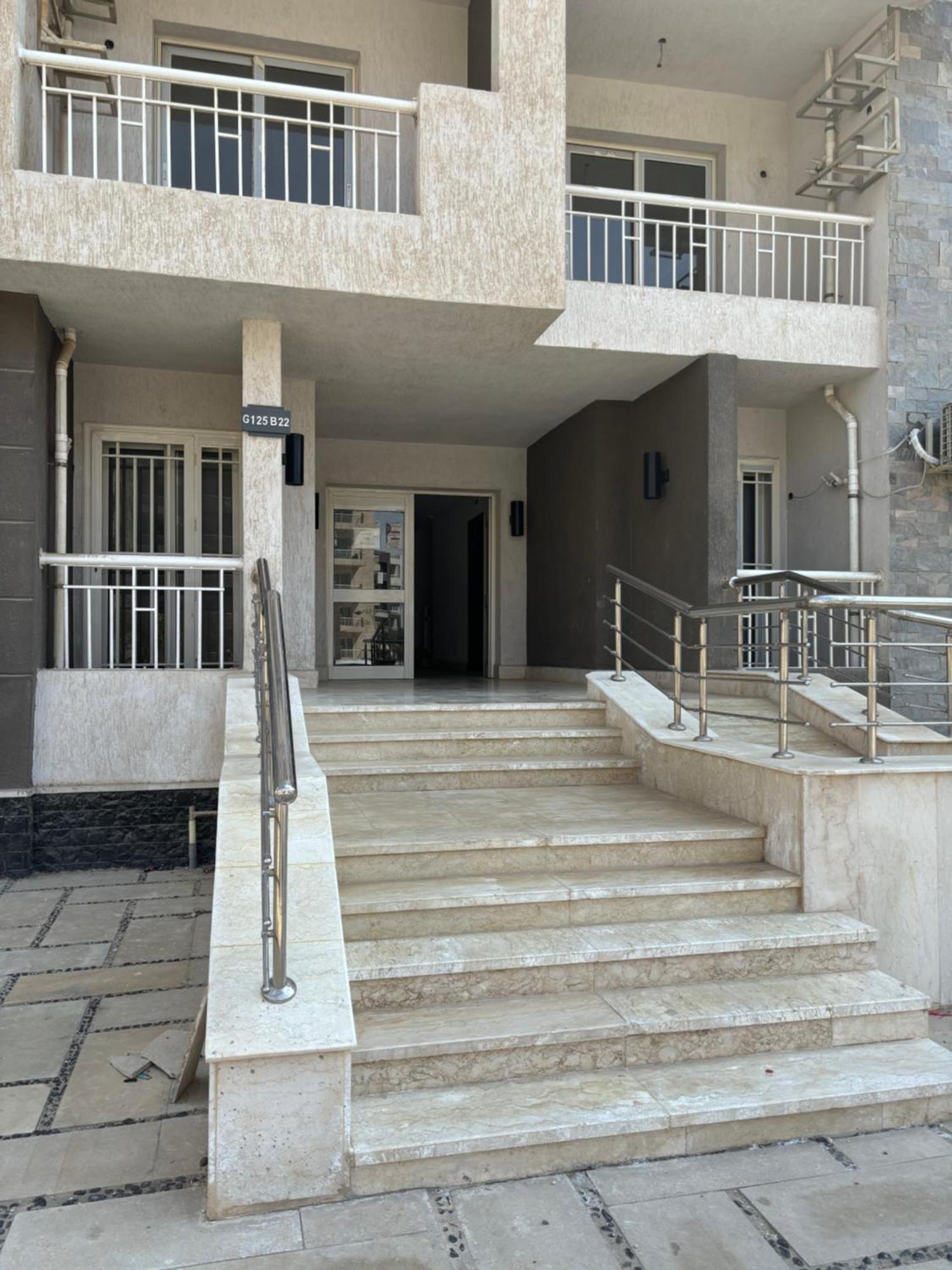 Appartement Luxury Inn: 2br Prime Location In B12 *