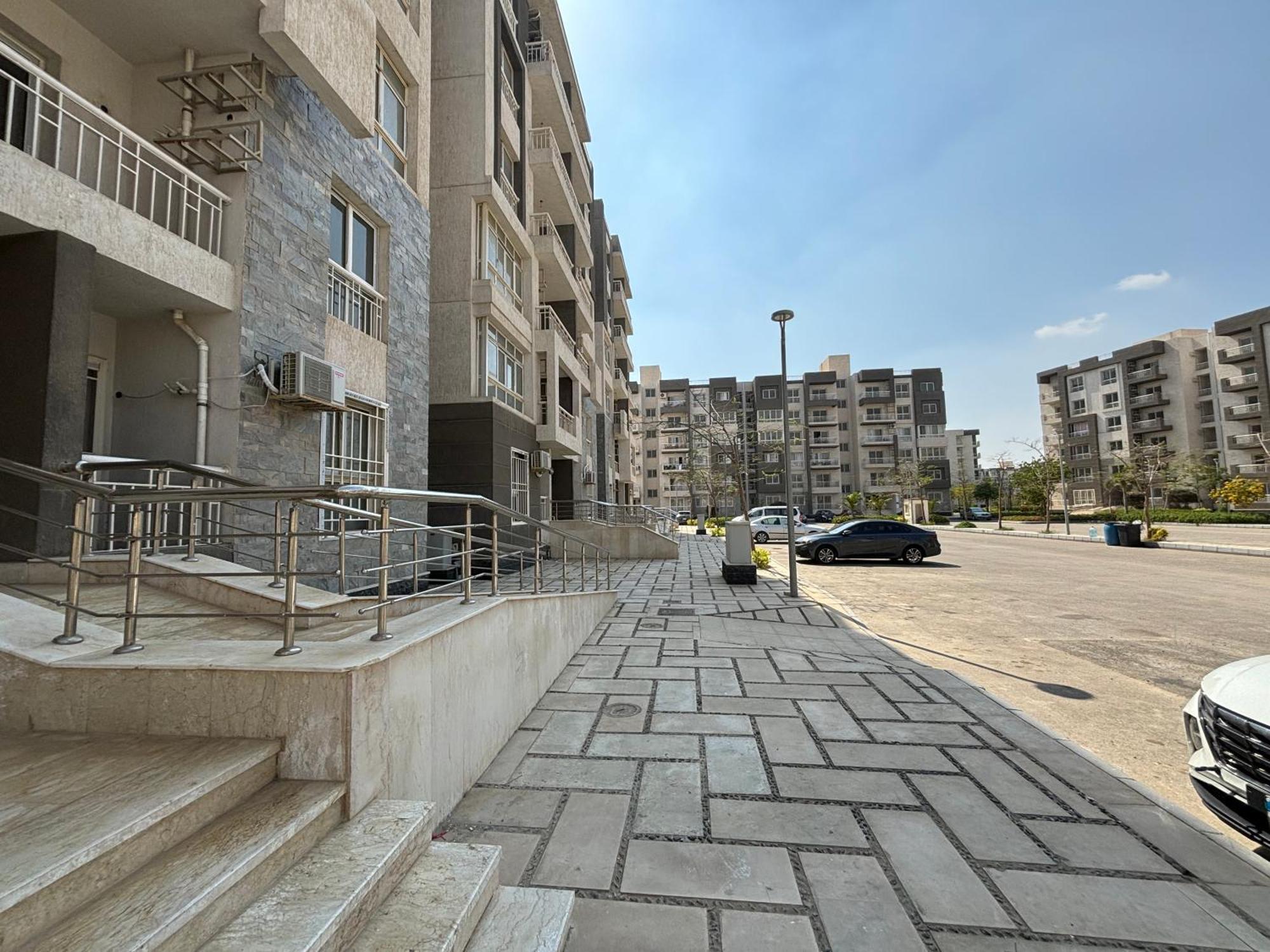 Appartement Luxury Inn: 2br Prime Location In B12 Madinaty