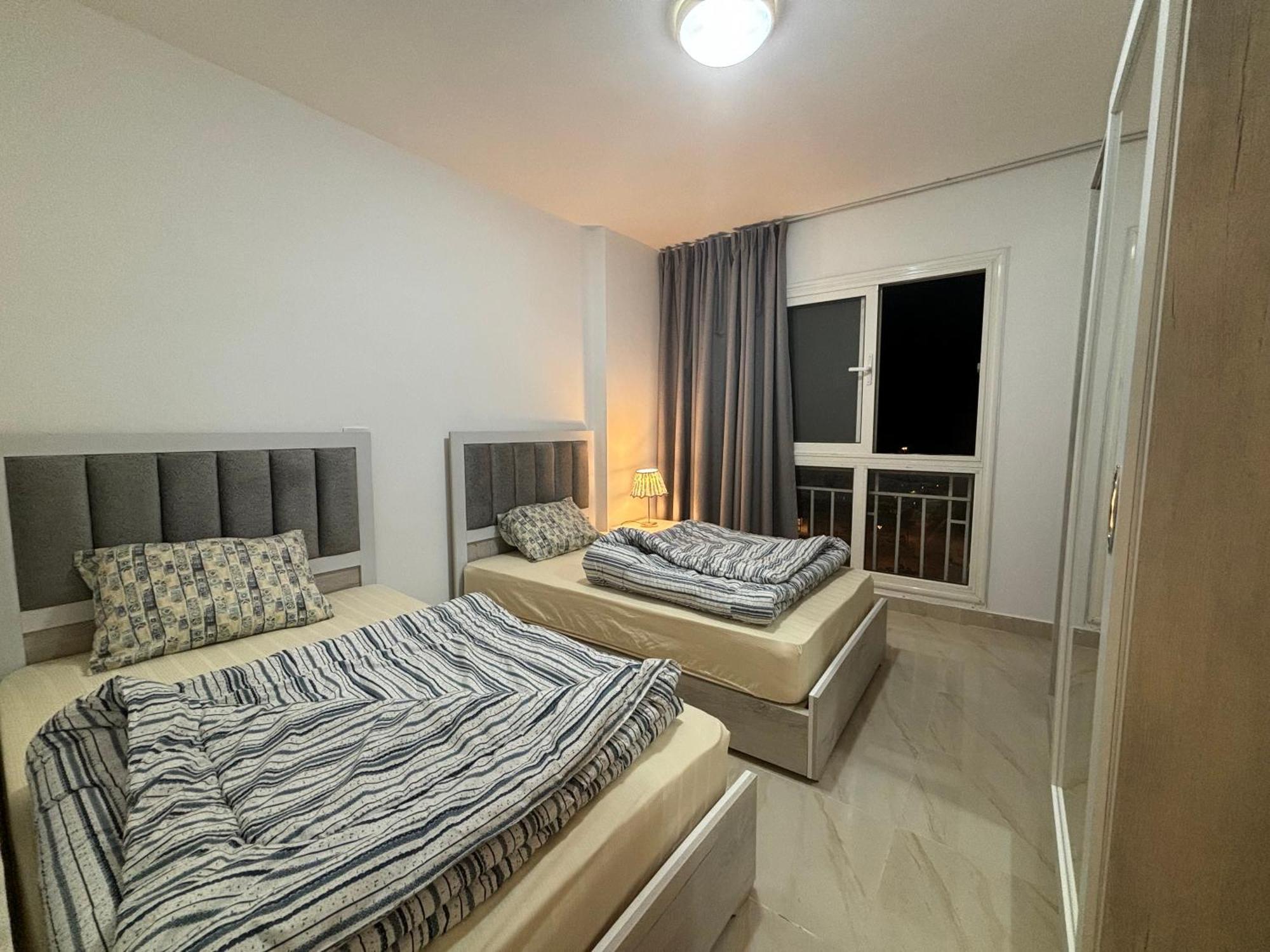 Luxury Inn: 2br Prime Location In B12 *