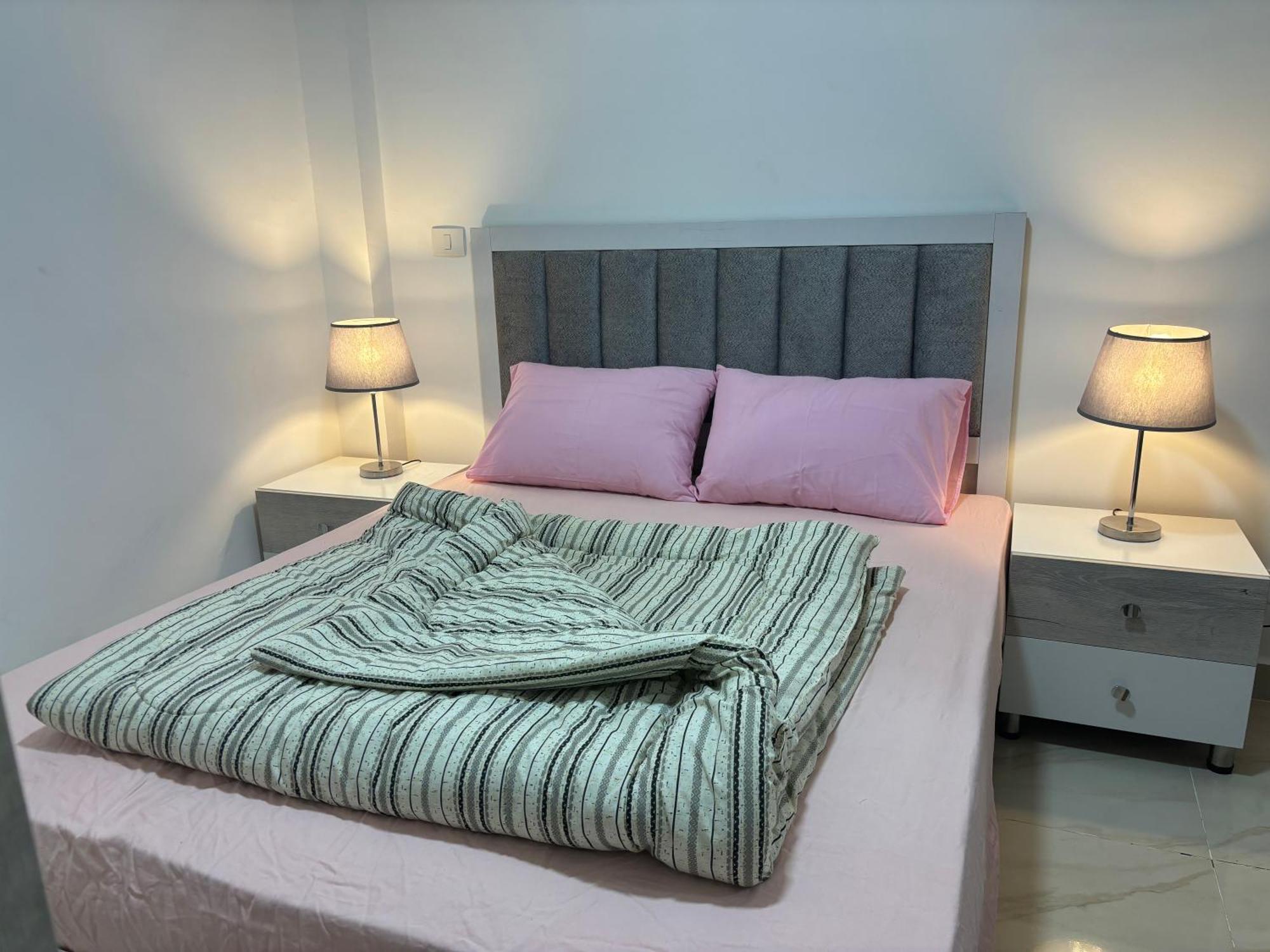 Luxury Inn: 2br Prime Location In B12
